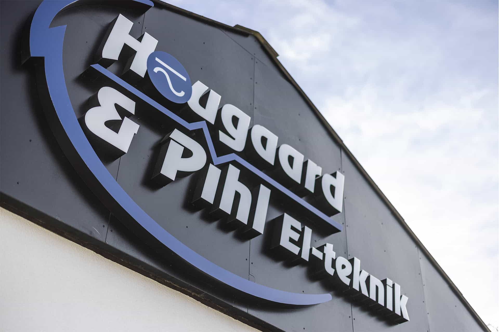 Hougaard & pihl el-teknik facadeskilt